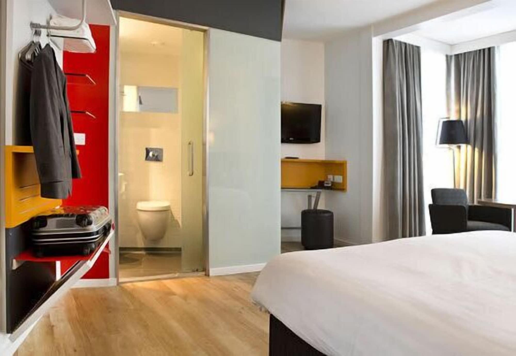 Sleeperz Hotel 3*